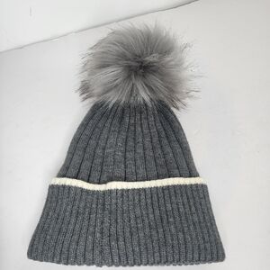 Kyi Kyi Canada Knit Pom-Pom Womens Gray Beanie